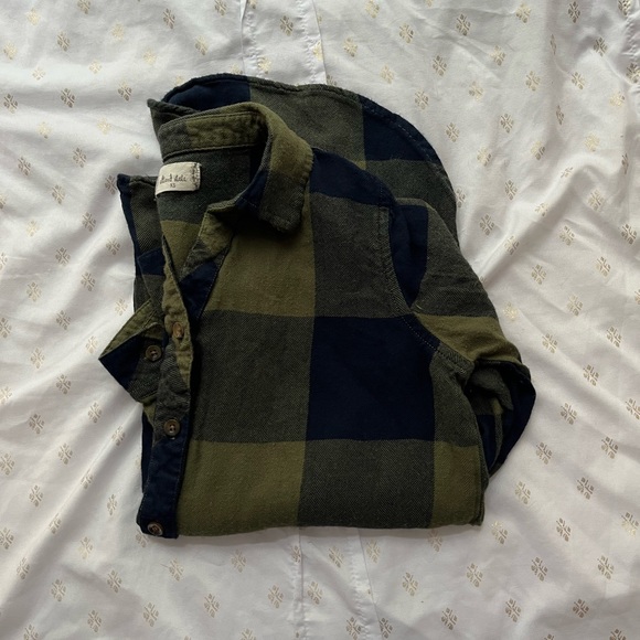 Altar’d State lightweight flannel - Picture 2 of 6